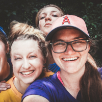 Sommerakademie für Jugendliche: Fremdsprache im kreativen Tun anwenden